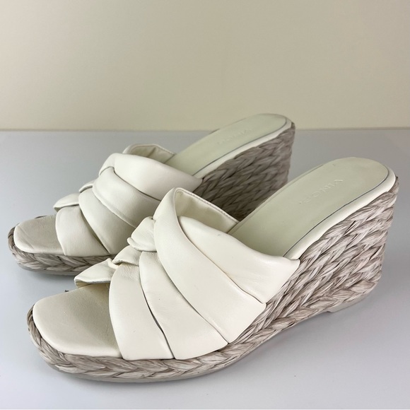 NEW VINCE IVORY LEATHER WEDGE SANDALS - Picture 8 of 12